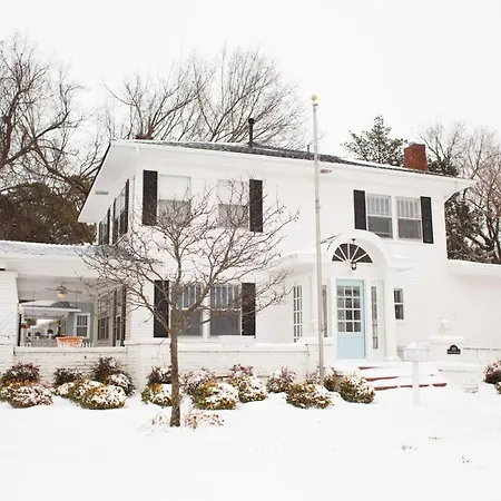 The Bishop Charming 4Br Retreat Ou Campus 100Yo Vila